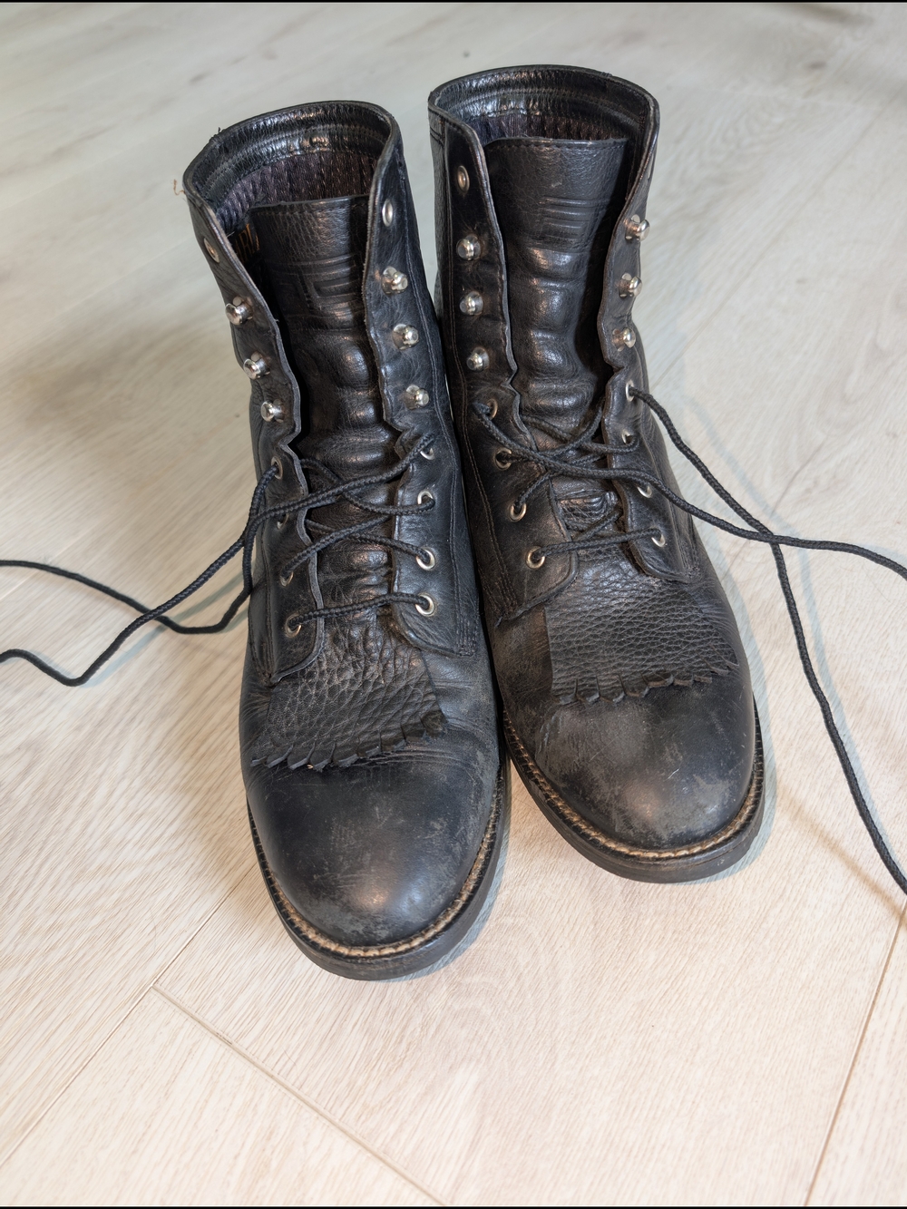Women's Ariat Black Leather Kilted Lace-Up Boots